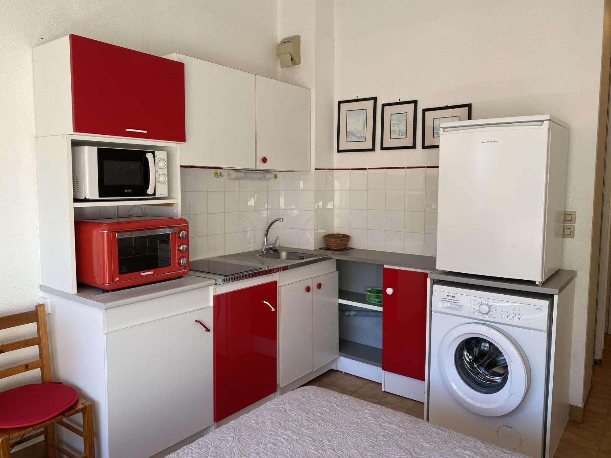 Studio Confort 2* Avec 2 Parkings Prives, Proche Thermes, Calme Et Bien Equipe - Balaruc-Les-Bains - Fr-1-553-114 Luaran gambar